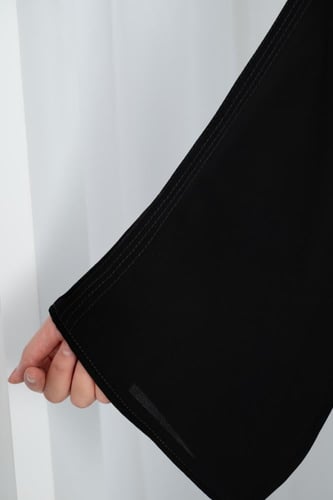 عباية إنترنت درجة أولى بأكمام مربعة مزينة بخطوط فا...