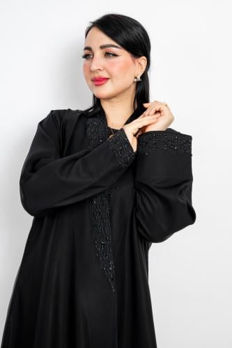 عباية لف نص كلوش بتطريز اسود وخرز يدوي على الصدر و...