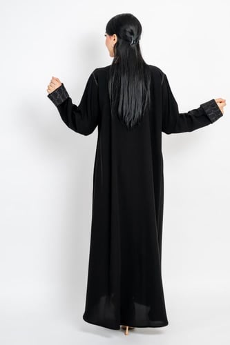 عباية كريب ملكي لف نص كلوش بايطار تطريز كرستال