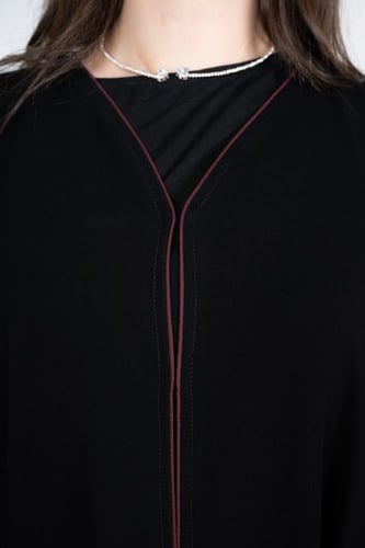 عباية كريب فيراري أنيقة وفاخرة بأكمام مربعة ومبطنه