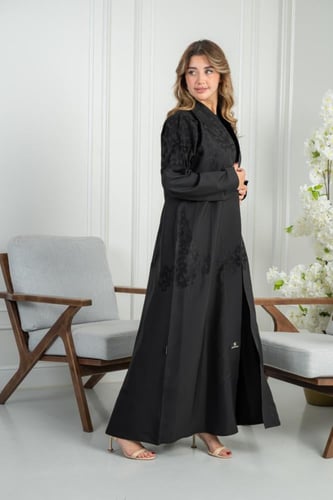 عباية تفتة اسود نص كلوش