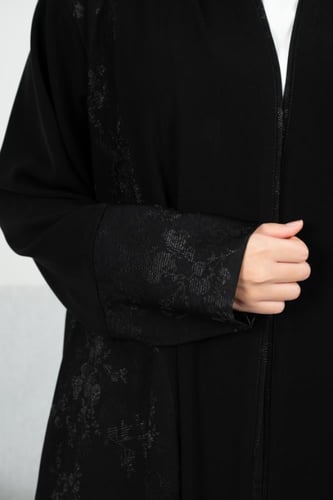 عباية ملكي كوري مع جاكار مورد درجة أولى