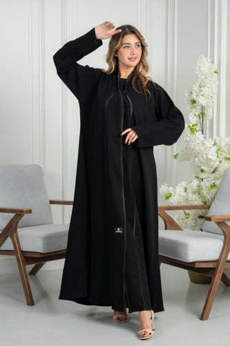 عباية كريب تيجان نص كلوش بتحديدة ستان على الحواف