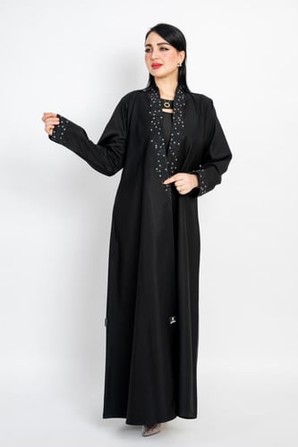 عباية لف نص كلوش بتطريز ابيض واسود وخرز يدوي على ا...