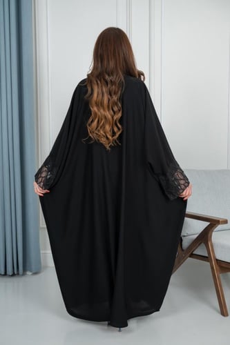 عباية بشت نواعم كوري بكلفة مطرزة