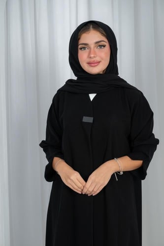 عباية كريب سوادها فاحم درجة أولى وأكمام عادية بقصة...