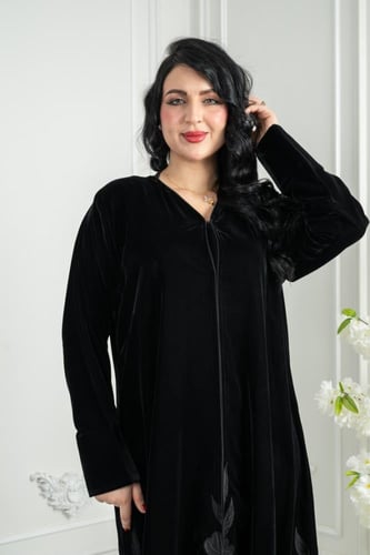 عباية نص كلوش مخمل تيجان درجة أولى