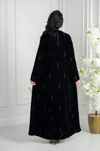 عباية مخمل تيجان بتطريز فاخرة