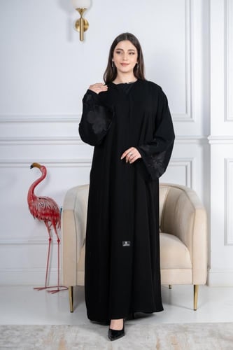 عباية سيراميك سواد فاحم نص كلوش بتطريز ورد كمبيوتر