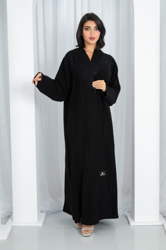 عباية طقم ملكي كوري درجه اولى تطريز اراي على الصدر...