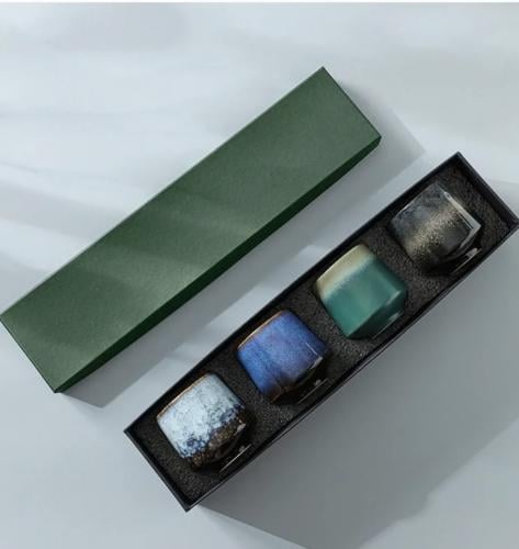 طقم من اربعة اكواب