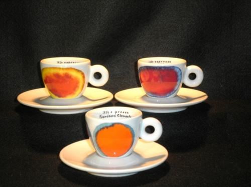 طقم illy للاسبريسو ٣ اكواب