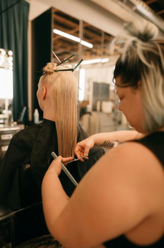 Hair Trimming - قص اطراف