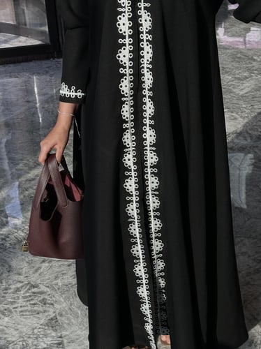 White whispers | وايـت ويسبـرز