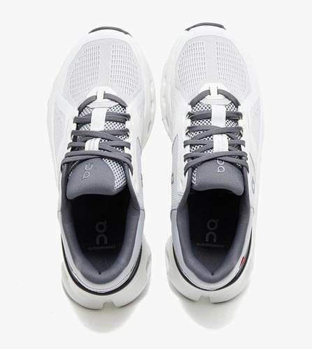 On Women's Cloudrunner 2