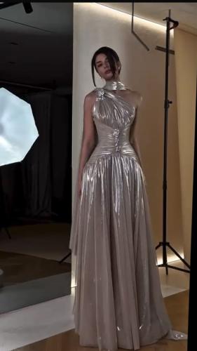 فستان وجدان