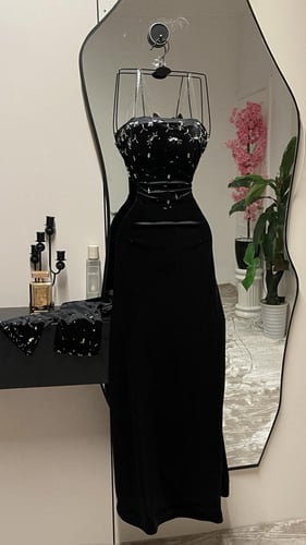 فستان مخمل تطريز