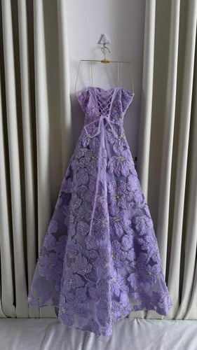 فستان تل ورد