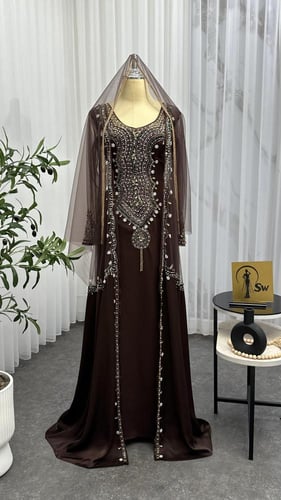 جلابيه بنت العز