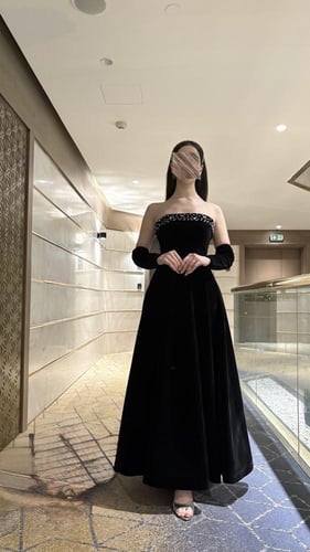 فستان مخمل كوري