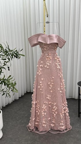 فستان وصايف