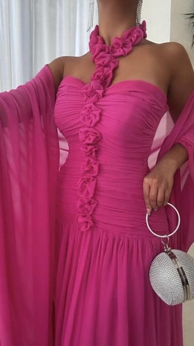 فستان فوشيه