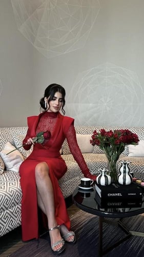 فستان أبرار