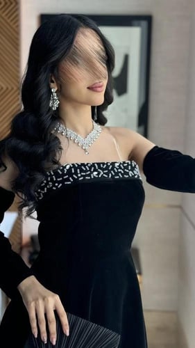 فستان مخمل كوري