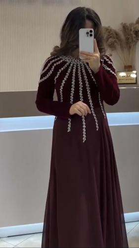 فستان مخمل اكسسوار