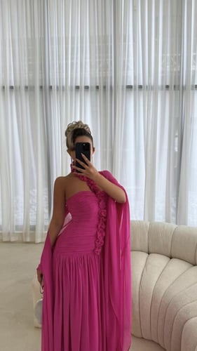 فستان فوشيه