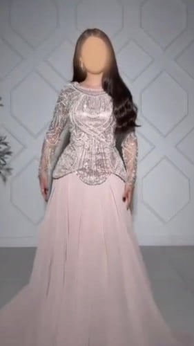 فستان الملكه