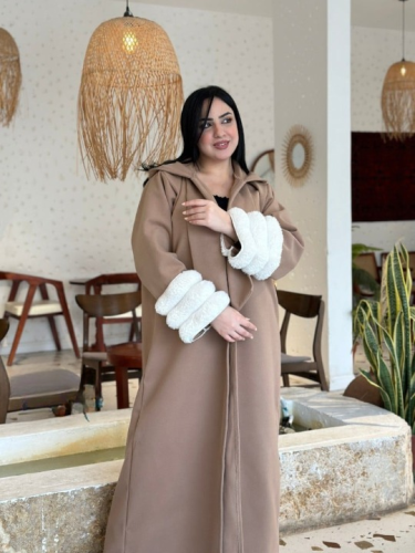 فروة نسائية شتوية جوخ فاخر مع فرو ناعم