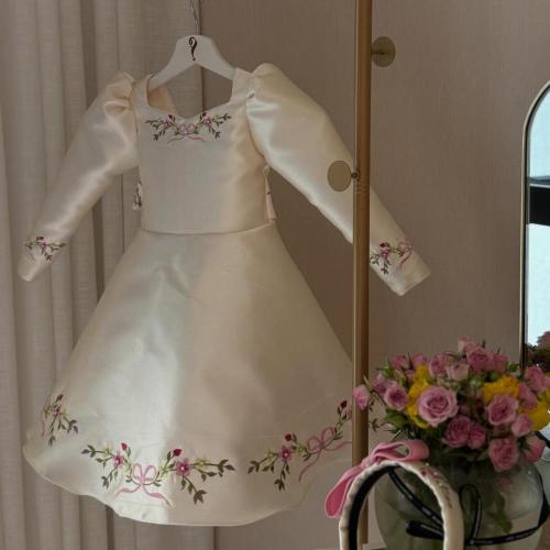 فستان للعيد كشخه وناقه طفلك