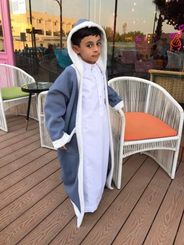 فروه اطفال بالاسم الاطراف سدو لون(كحلي)