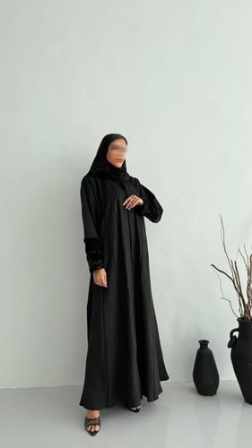 عباية شمواه مطرزة اسود