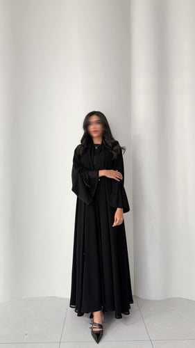 عباية نص كلوش فاخرة