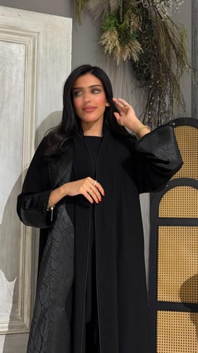 عباية كريب إندونيسي بأكمام جاكار