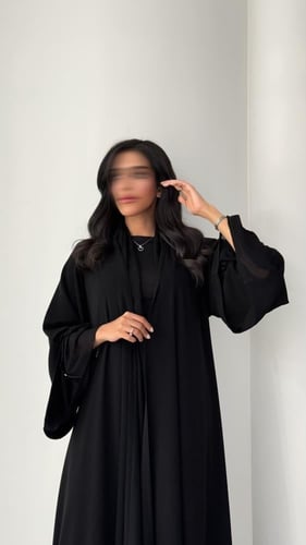 عباية نص كلوش فاخرة