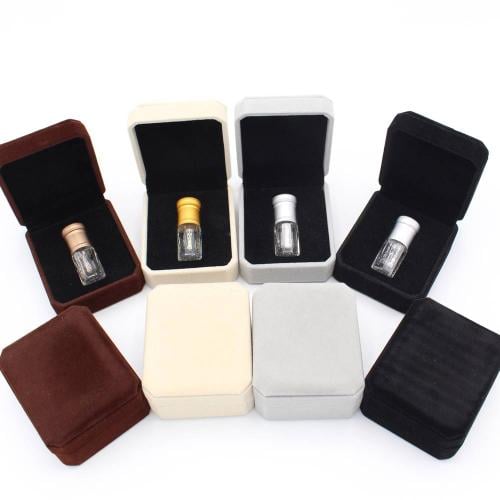 علب ارباع فاخرة مخمل ( شامواه ) 12 حبه