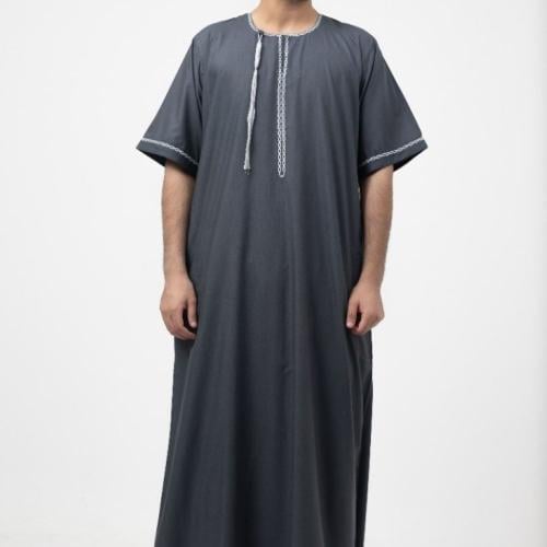 ثوب راحة مطرز رمادي غامق: رجالي