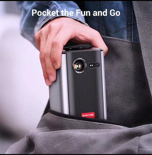 بروجكتر BYINTEK P70