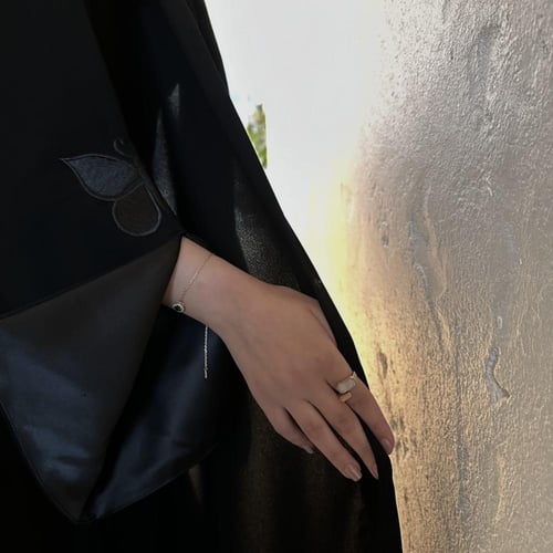 عباية جود ( ملكي . تطريز ) نص كلوش