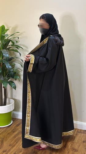 عباية سيلفيا