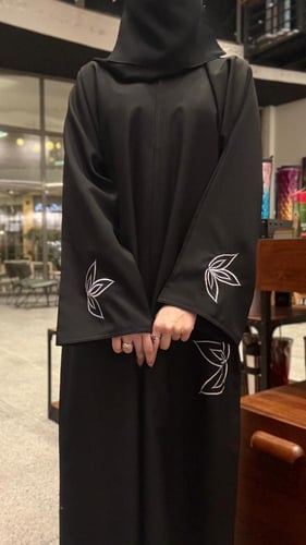 عباية تاليا