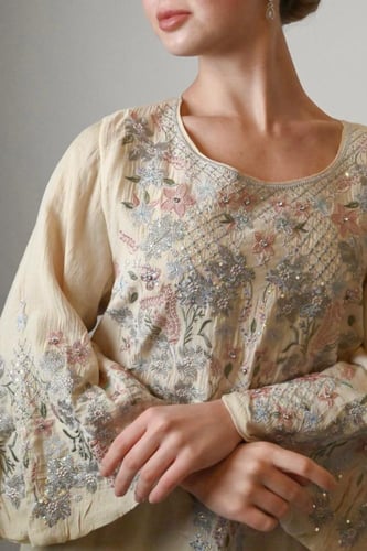 جلابية ناعمة باللون الأصفر الفاتح #13