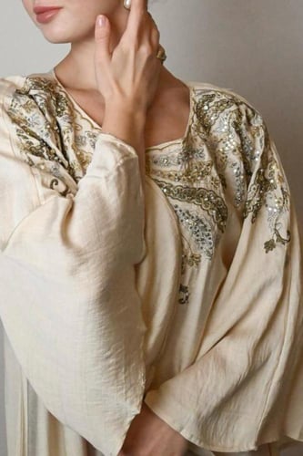 جلابية أنيقة باللون الخربزي الفاتح جدا #4