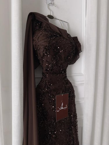 فستان سهره بني لمعه فخم