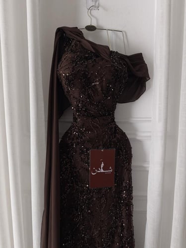 فستان سهره بني لمعه فخم