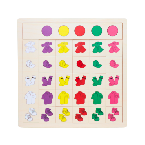 لغز تصنيف الملابس حسب اللون الخشبي