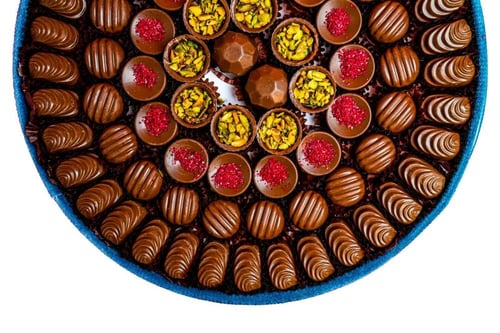 صينيه شوكلت متنوع الحشوات مكشوف Chocolate tray wit...